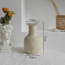 Minimalist Ceramic Vase – Elegant Home Decor Accent