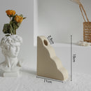 Minimalist Ceramic Vase – Elegant Home Decor Accent